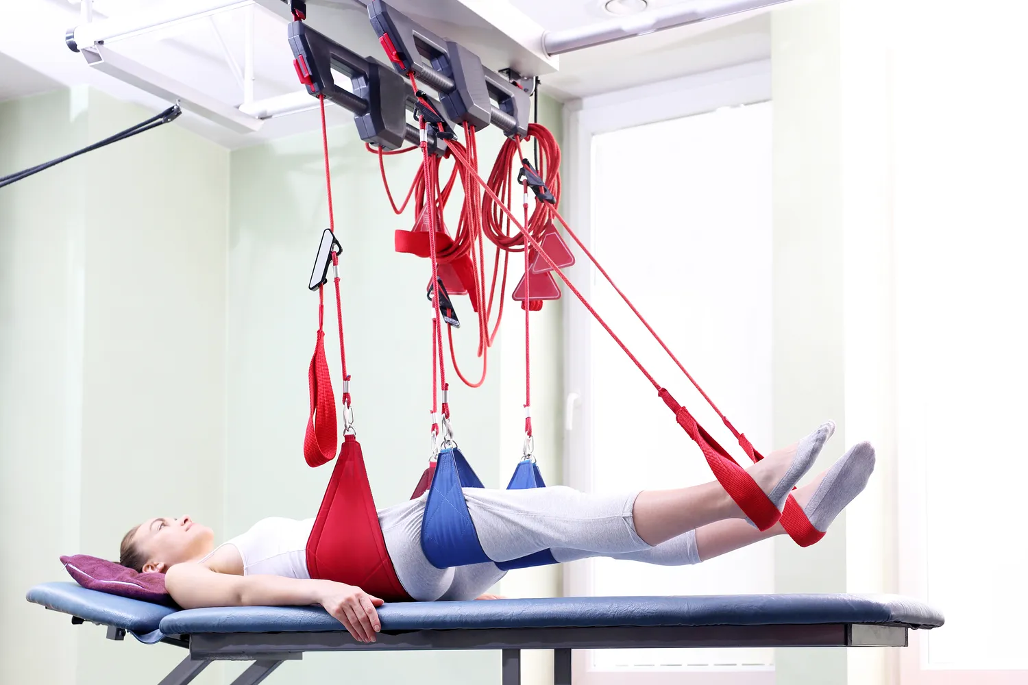 Rehabilitacja po złamaniu nogi - jak przebiega i kiedy ją rozpocząć?