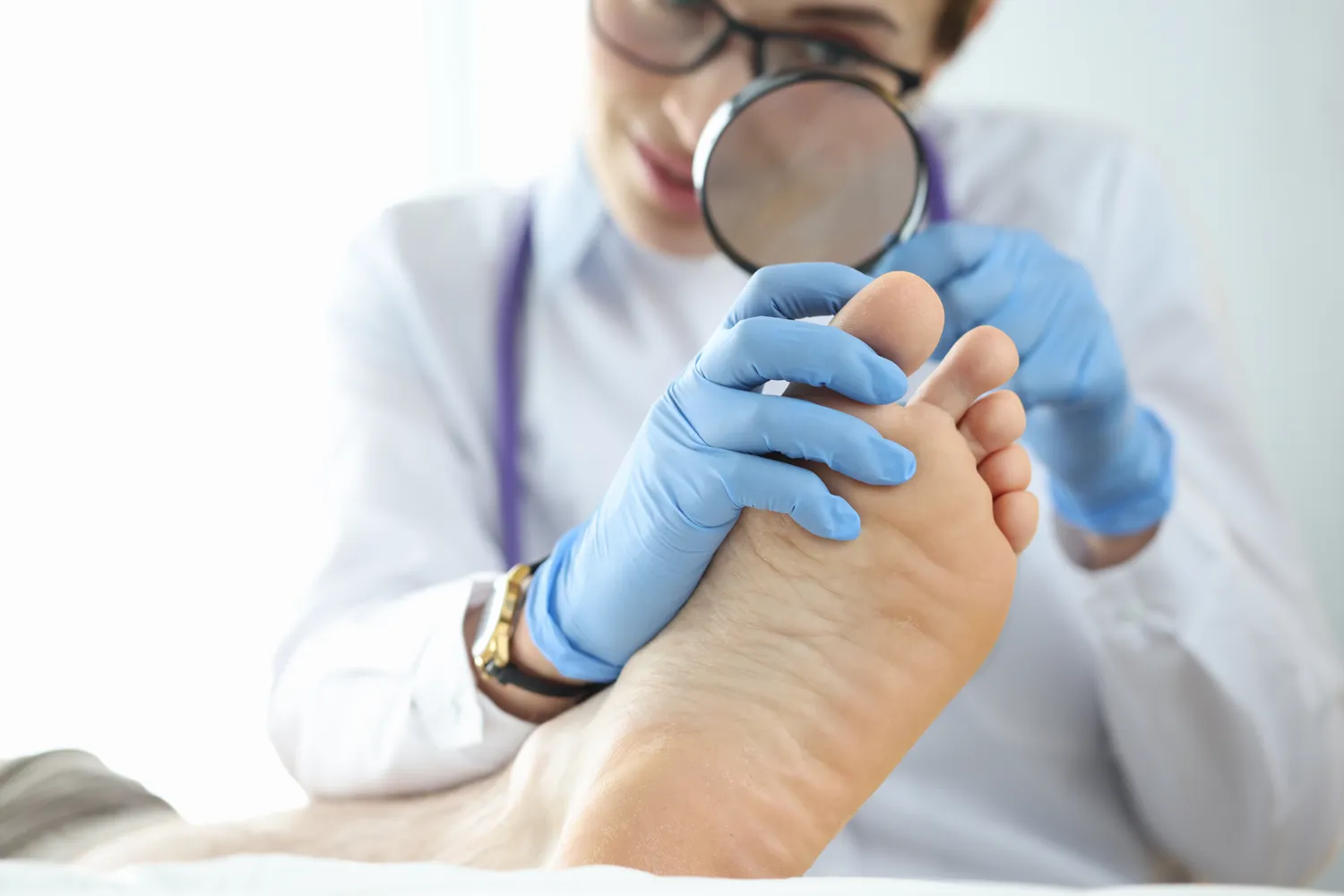 Pedicure leczniczy - czym jest, jak wygląda, kiedy warto go wybrać?